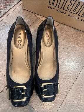 🔥 NWOT Me Too Pria Navy Patent Leather Buckle Pump Low Heel